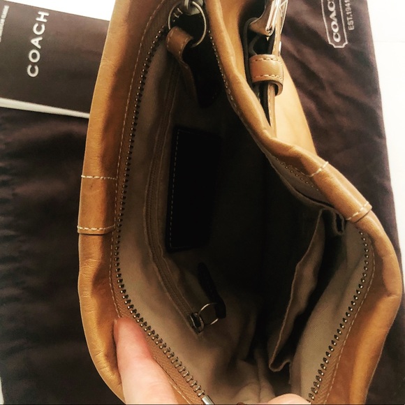 Vintage Camel COACH Shoulder Bag - Picture 7 of 7